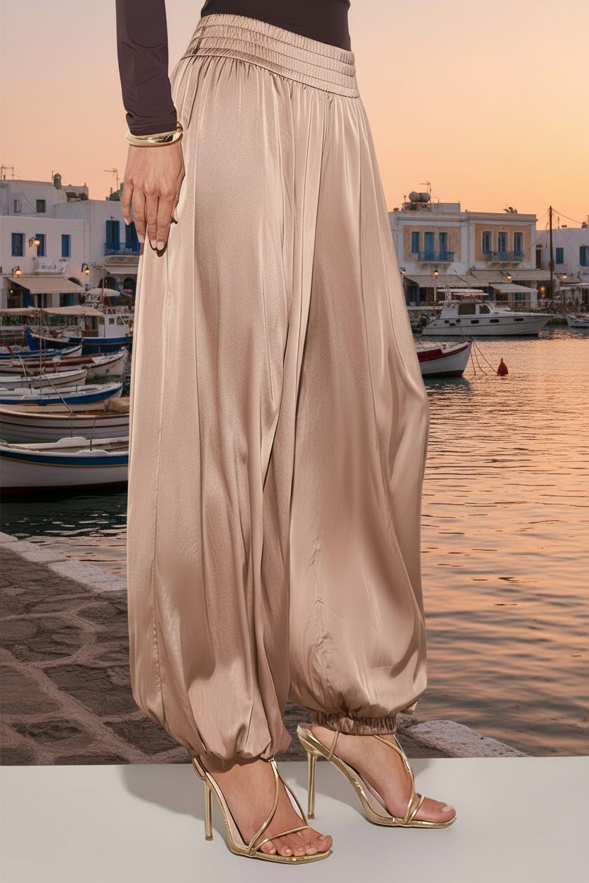 Pantalon lanterne fluide et scintillant qui sublime chaque mouvement — Vogue Française