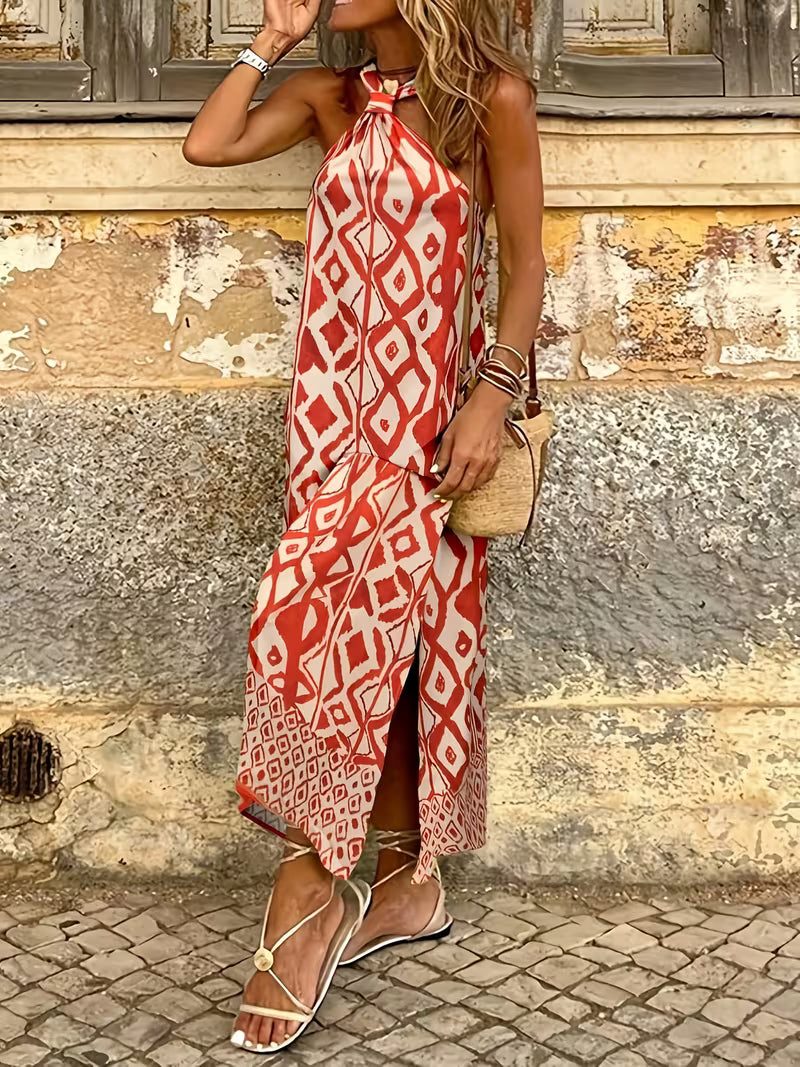 Robe longue raffinée à imprimé géométrique avec col halter — Vogue Française